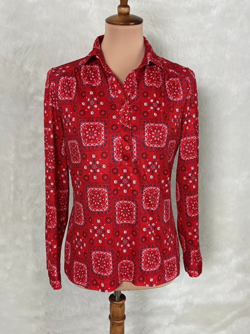 Vintage 60s 70s Red Bandana Floral Print Long Sleeve Popover Shirt M